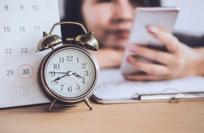 Pourquoi mon téléphone est-il si lent et comment puis-je l'accélérer ?
