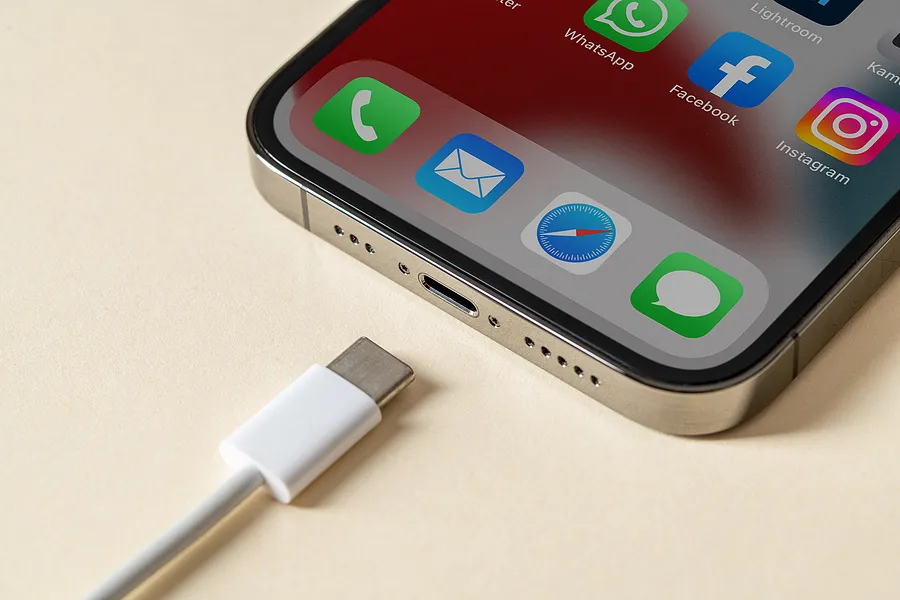 iPhone dont le câble est débranché