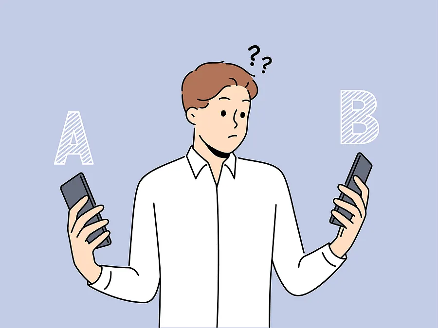 Illustration sous forme de bande dessinée représentant une personne perplexe tenant deux smartphones, le regard oscillant entre les deux appareils, avec des points d'interrogation au-dessus de la tête, en train de comparer l'option A à gauche et l'option B à droite.